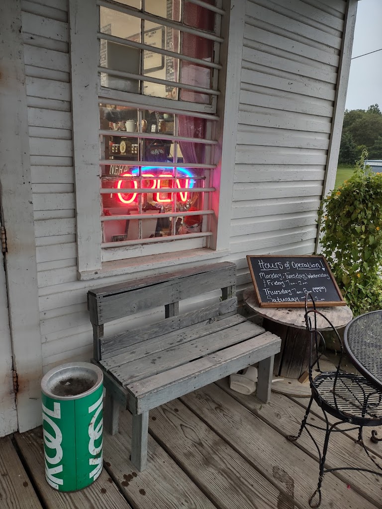 Graves Grocery & Cafe 35754