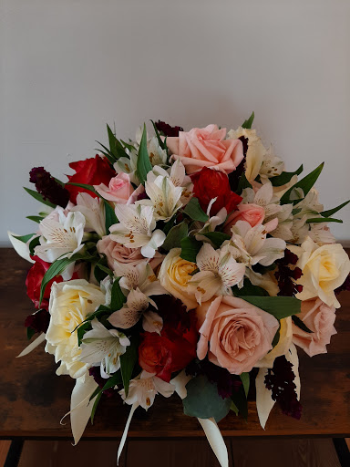 Florist «Annie Occasion for Any Occasion», reviews and photos, 148 S Bloomingdale Rd #110, Bloomingdale, IL 60108, USA