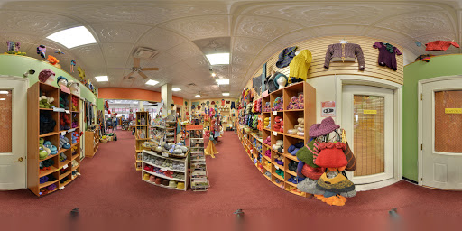 Yarn Store «Yarns Unlimited», reviews and photos, 115 S Walnut St, Bloomington, IN 47408, USA