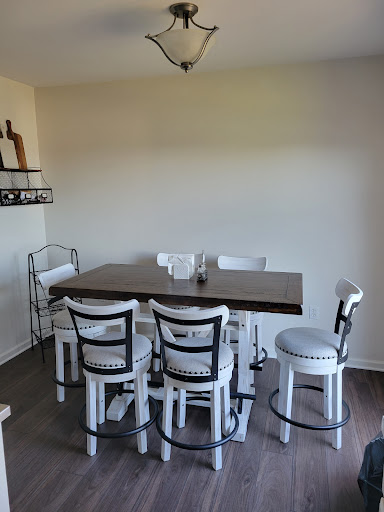 Furniture Store «Discount Furniture Store», reviews and photos, 504 E Market St, York, PA 17403, USA