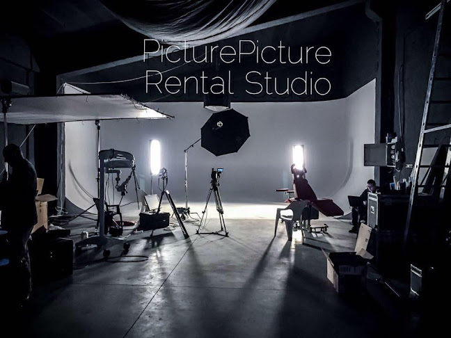 Picture Picture Studio