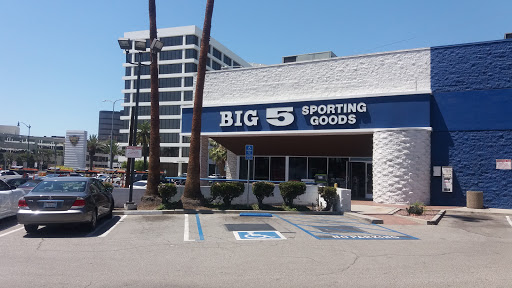 Sporting Goods Store «Big 5 Sporting Goods - Wilshire», reviews and photos, 6601 Wilshire Blvd, Los Angeles, CA 90048, USA