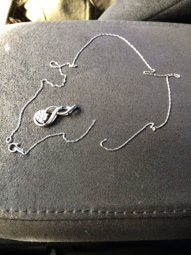 Jewelry Store «Kay Jewelers», reviews and photos, 100 E Broad St #1G, Columbus, IN 47203, USA