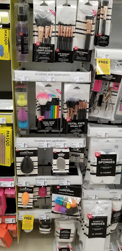 Drug Store «Walgreens», reviews and photos, 15 Grant Square, Hinsdale, IL 60521, USA