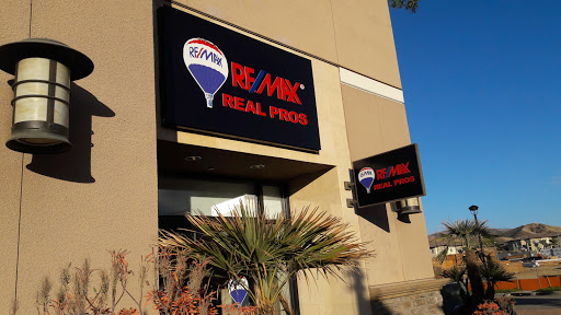 Shopping Mall «Shops At Dos Lagos», reviews and photos, 2780 Cabot Dr #140, Corona, CA 92883, USA