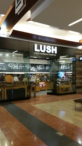 Cosmetics Store «Lush Cosmetics», reviews and photos, 2002 Annapolis Mall Rd, Annapolis, MD 21401, USA