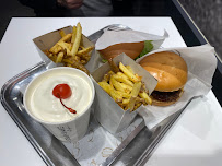 Plats et boissons du Restaurant de hamburgers Steak 'n Shake à Lyon - n°5