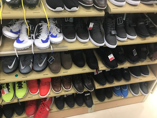 Department Store «Marshalls», reviews and photos, 5438 New Hope Commons Dr, Durham, NC 27707, USA