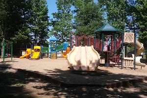 Loriella Park image