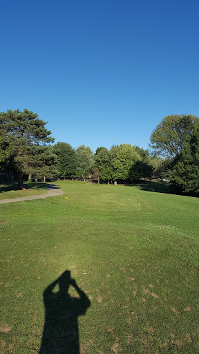 Golf Course «Meadowood Golf Course», reviews and photos, 1911 Golf Club Dr, Burlington, KY 41005, USA