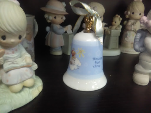 Thrift Store «Estate Sales Warehouse», reviews and photos, 661 E 24th St #210, Holland, MI 49423, USA