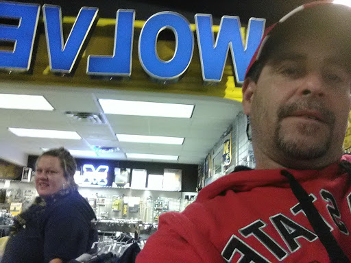 Billiards Supply Store «Buckeye Wolverine Shop», reviews and photos, 1412 S Reynolds Rd, Maumee, OH 43537, USA