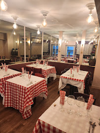 Atmosphère du Restaurant français Au P'Tit Bouchon à Vienne - n°8