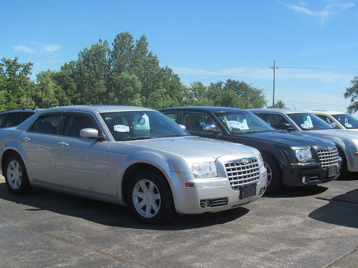 Used Car Dealer «J.H. Barkau & Sons», reviews and photos, 1102 E South St, Freeport, IL 61032, USA