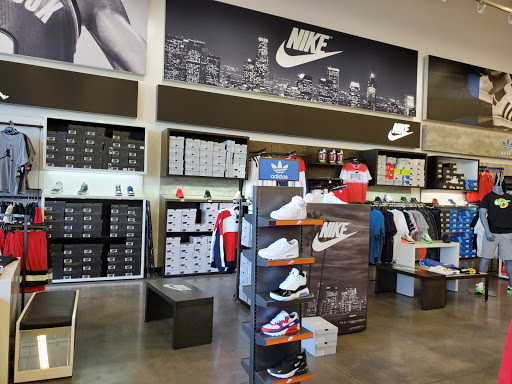 Shoe Store «WSS», reviews and photos, 1289 N Hacienda Blvd, La Puente, CA 91744, USA