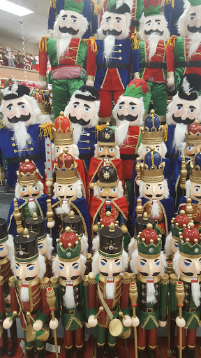 Home Goods Store «Christmas Tree Shops», reviews and photos, 41 Gusabel Ave, Nashua, NH 03063, USA