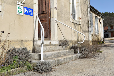 Mairie de Challes la Montagne à Challes-la-Montagne