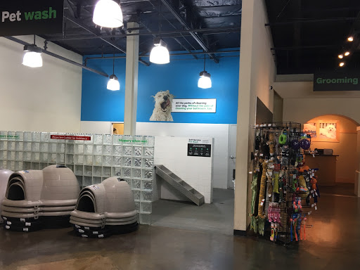 Pet Supply Store «Pet Supplies Plus», reviews and photos, 2840 Countryside Dr, Turlock, CA 95380, USA