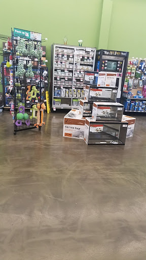 Pet Supply Store «Pet Supplies Plus», reviews and photos, 1970 Portage Trail, Cuyahoga Falls, OH 44223, USA