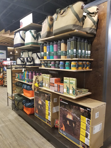 Clothing Store «L.L. Bean», reviews and photos, 25225 Cedar Rd, Lyndhurst, OH 44124, USA