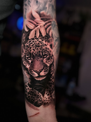 Explore 8 ball tattoo ideas, creative tattoo ideas in Weatherford, available at Weatherford Tattoo Co.