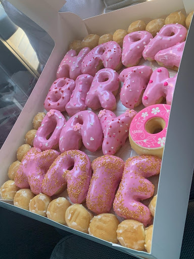 Donut Shop «Hot & Creamy Donuts», reviews and photos, 301 Trophy Lake Dr #108, Roanoke, TX 76262, USA