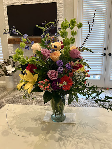 Florist «Blossom Flower Shop», reviews and photos, 906 N Frazier St, Conroe, TX 77301, USA