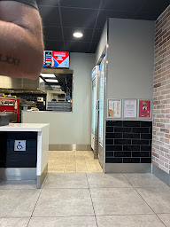Photo n°28 de Domino's Pizza à Saint-Hilaire-du-Harcouët ()
