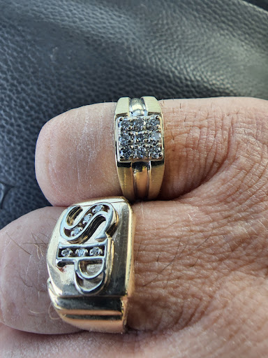 Jewelry Store «Jared The Galleria of Jewelry», reviews and photos, 184 NJ-35, Eatontown, NJ 07724, USA