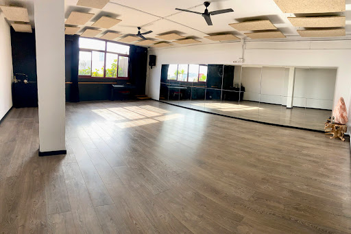 Escuela Salsa u!dance - Calabria en Barcelona