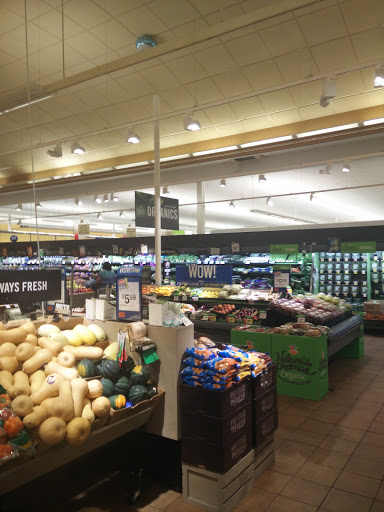 Grocery Store «Super Stop & Shop», reviews and photos, 4 Union Ave, Haskell, NJ 07420, USA