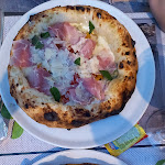 Photo n°1 de l'avis de Lucia.. fait le 13/06/2023 à 09:34 sur le  Molto Più PIZZA BURGER E RESTAURANT à Pavia