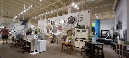 Furniture Store «City Furniture Cutler Bay», reviews and photos, 18750 S Dixie Hwy, Cutler Bay, FL 33157, USA