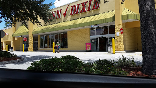 Grocery Store «Winn-Dixie», reviews and photos, 2880 Howland Blvd, Deltona, FL 32725, USA