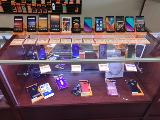 Cell Phone Store «Boost Mobile», reviews and photos, 5203 Cortez Rd W #4, Bradenton, FL 34210, USA