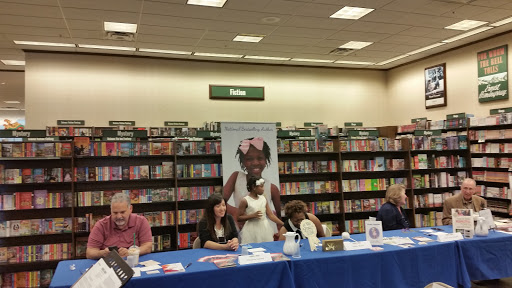 Book Store «Barnes & Noble Booksellers Ingram Festival», reviews and photos, 6065 NW Loop 410 #185, San Antonio, TX 78238, USA