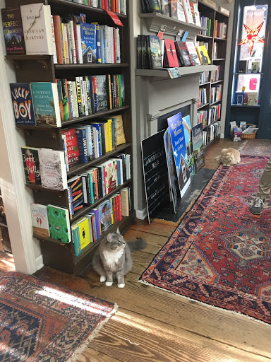 Book Store «Books on Bay», reviews and photos, 224 W Bay St, Savannah, GA 31401, USA