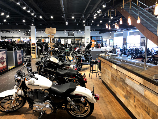 Magasins d'accessoires pour motos en Montreal