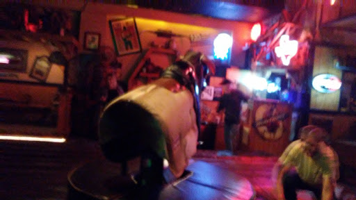 Night Club «The Block», reviews and photos, 113 Eglin Pkwy SE, Fort Walton Beach, FL 32548, USA