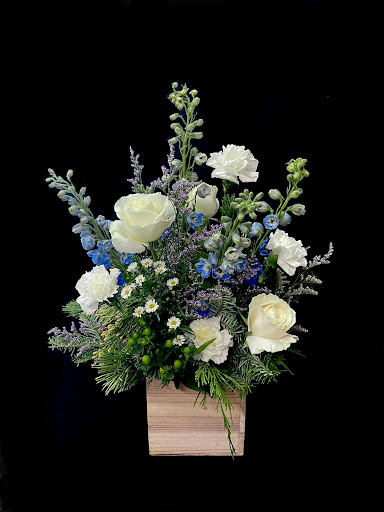 Florist «The Enchanted Florist», reviews and photos, 109 Public Sq, Lagrange, OH 44050, USA