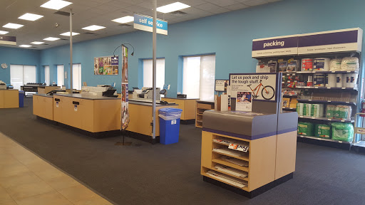Print Shop «FedEx Office Print & Ship Center», reviews and photos, 550 Woods Lake Rd, Greenville, SC 29607, USA