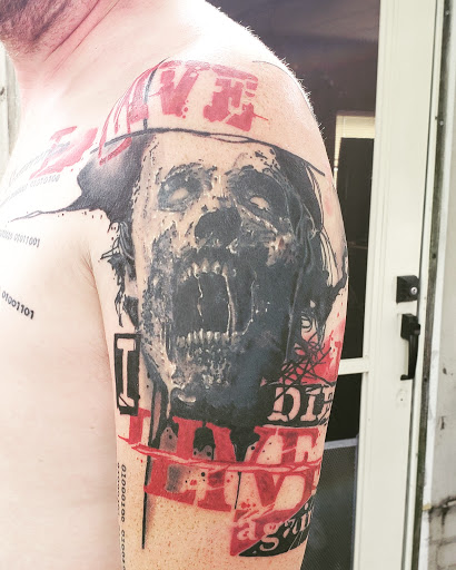 Tattoo Shop «Royal Flesh Tattoo and Piercing», reviews and photos, 4005 N Broadway St, Chicago, IL 60613, USA