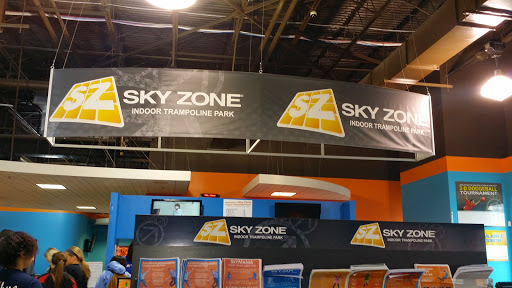 Amusement Center «Sky Zone Trampoline Park», reviews and photos, 11745 Commons Dr, Springdale, OH 45246, USA