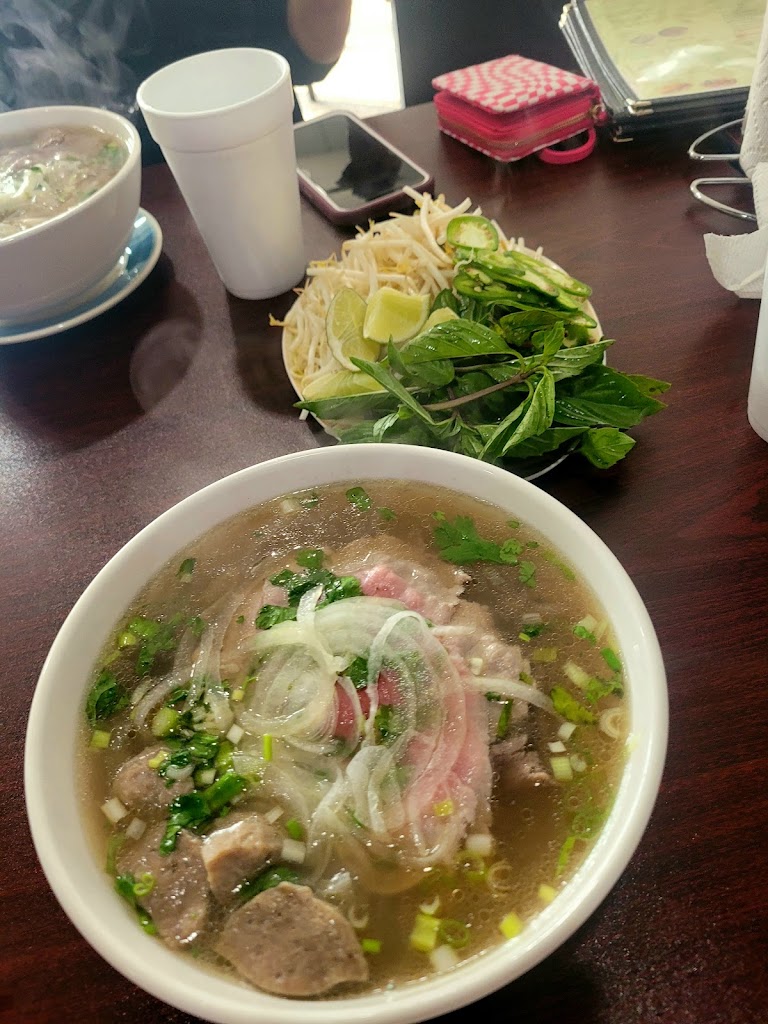 Pho Viet 17815