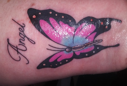 Tattoo and Piercing Shop «Inkredible Inc Tattoos», reviews and photos, 9843 FL-52, Hudson, FL 34667, USA