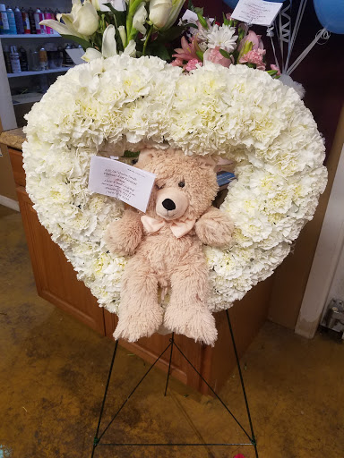 Florist «Metro Florist & Gifts», reviews and photos, 216 W 6th St, Ferris, TX 75125, USA