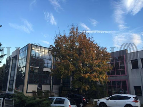 Maison Malfroy - Fabricant créateur de foulards en soie à Saint-Genis-Laval