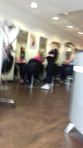 Reviews of Rudis Hairdressing in Newcastle upon Tyne - Barber shop