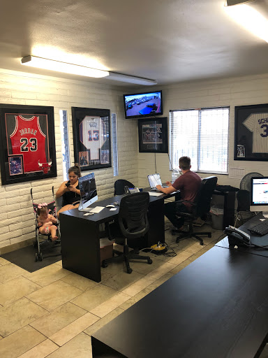 Used Car Dealer «Valley Car Group», reviews and photos, 2126 W Deer Valley Rd, Phoenix, AZ 85027, USA