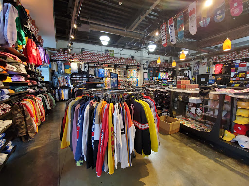 Clothing Store «Zumiez», reviews and photos, 417 Ramsay Way #103, Kent, WA 98032, USA